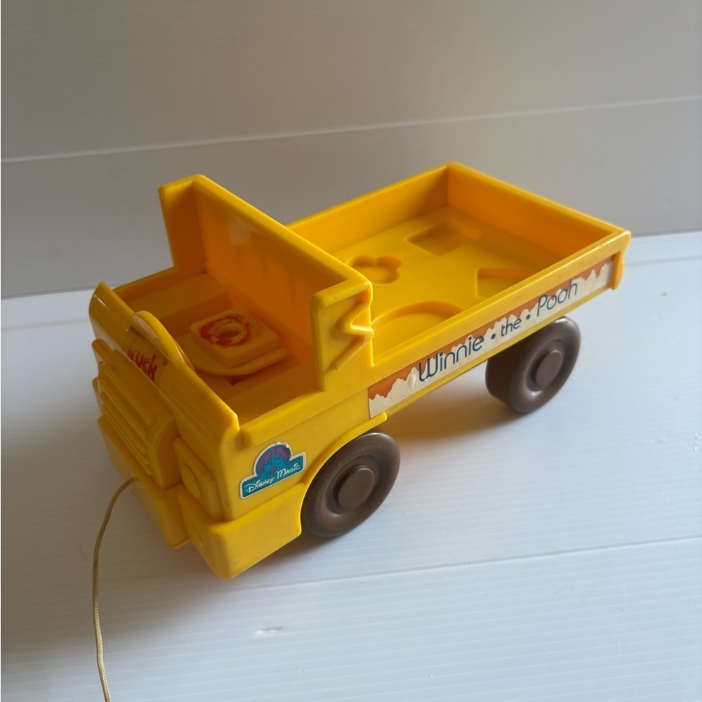Vintage 80s Winnie the Pooh and Friends Pull Toy